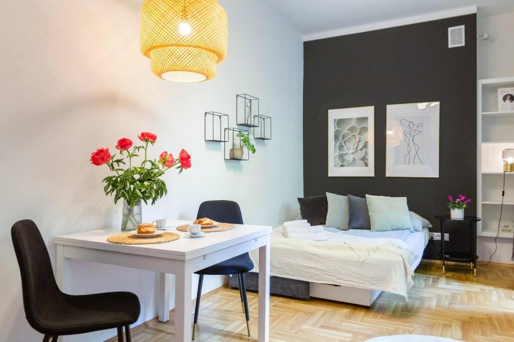 May C Studio W/Balcony Krakau Exterior foto